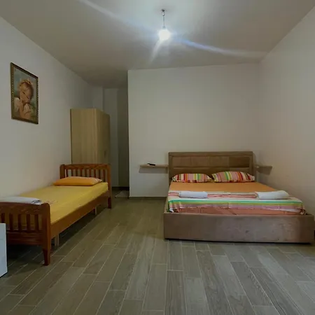 Velaj Apartment